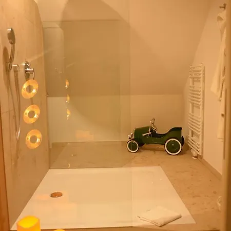 Eifelsuite Villa Birresborn