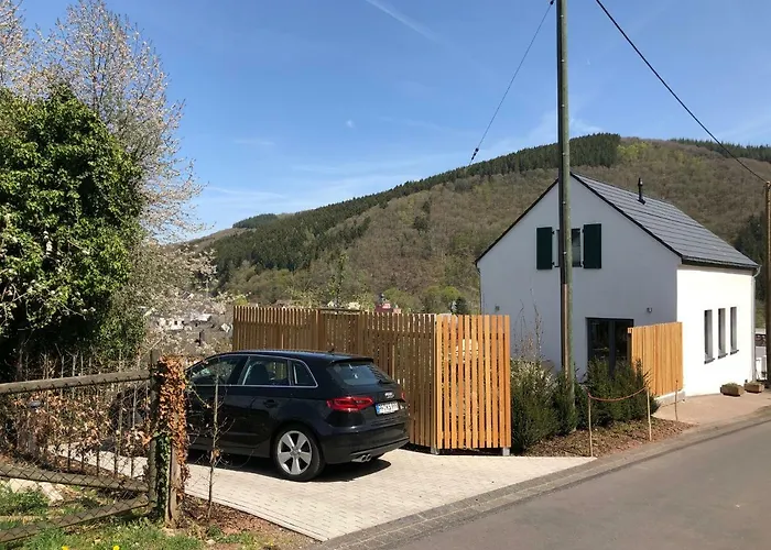 Eifelsuite Вилла Birresborn